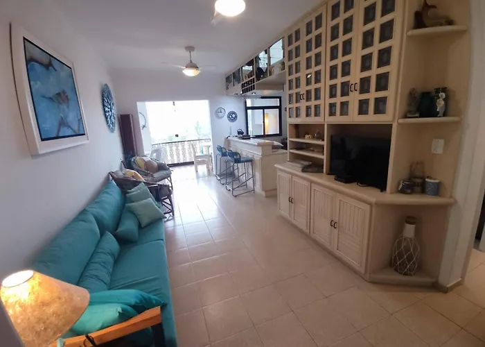 Apto 301 - Lindo, Espaçoso, 100m da Praia - Condomínio, piscina, churrasqueiras, quadras Ubatuba